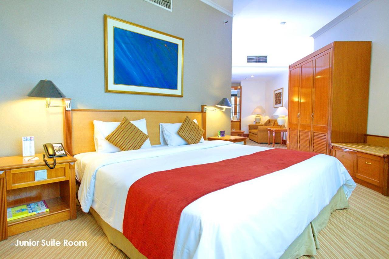 Menara Peninsula Hotel Cakarta Dış mekan fotoğraf